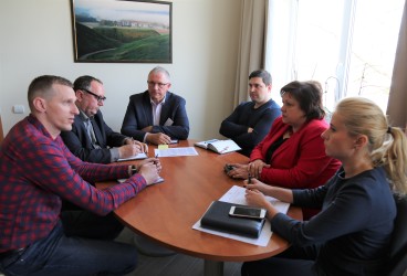 Atliekų vežėjui pateikta pretenzija dėl įsipareigojimų nevykdymo