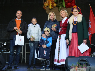 Šimtmečio medžio skulptūrų parkas pavadintas „Briedžių taku“