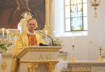 Škaplierinės atlaidų metu atsisveikinta su ilgamečiu Širvintų parapijos klebonu ir dekanu kun....