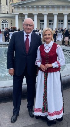 Liepos 6-oji – Valstybės (Lietuvos karaliaus Mindaugo karūnavimo) ir Tautiškos giesmės diena