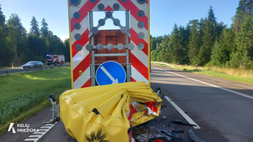 Apgadinti smūgio slopintuvai dar kartą įrodė savo paskirtį: kelininkai ragina neprarasti budrumo