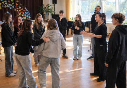 Teatro „Cezario grupė“ komanda kvies jaunus žmones į kūrybinius patyčių prevencijos renginius